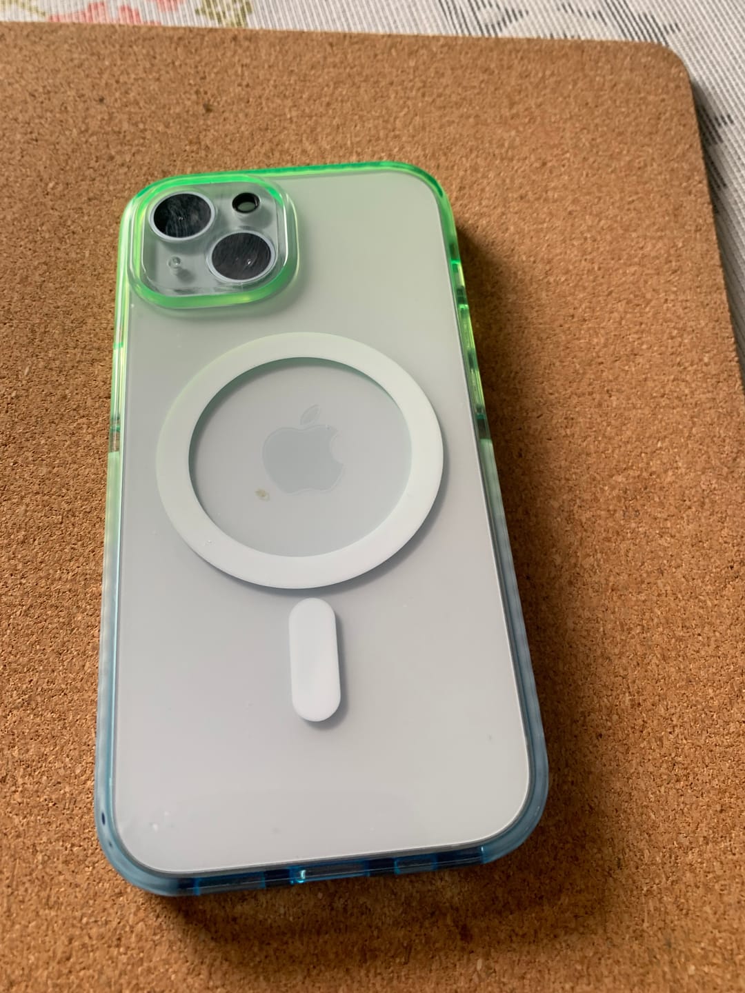 Customer photo review of [NEW] [MagSafe] Colourful Gradient Protective iPhone Case