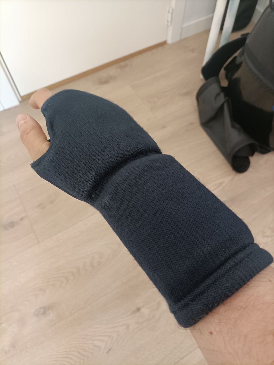 Customer photo review of Full-Hand Kote Pad
