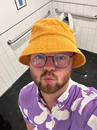 Customer photo review of Big Extended Brim Bucket Hat