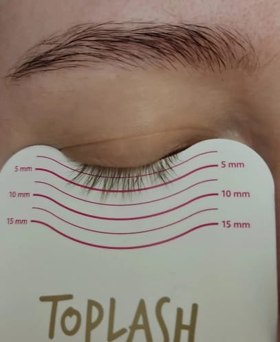 Customer photo review of Toplash eyelash and eyebrow growth serum — 3ml