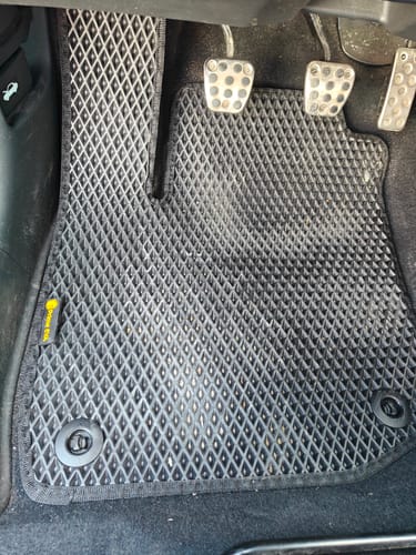 Customer photo review of Dywaniki samochodowe na zamówienie - Przód