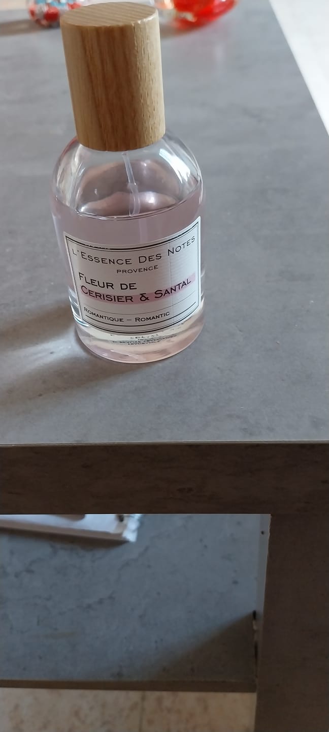 Customer photo review of Fleur de Cerisier & Santal