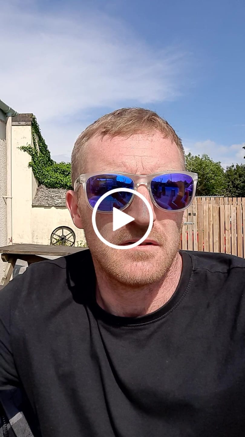 Customer video review of Yellow Metal Pressed 7×5 Motorbike Number Plate