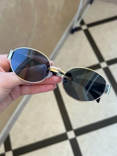 Customer photo review of Celeste - Sonnenbrille
