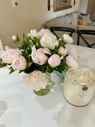 Customer photo review of Baby Big Ass Candle (150 oz, 300-500 hours)