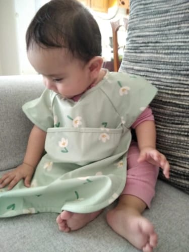 Customer photo review of Waterproof Sleeveless Feeding Bib