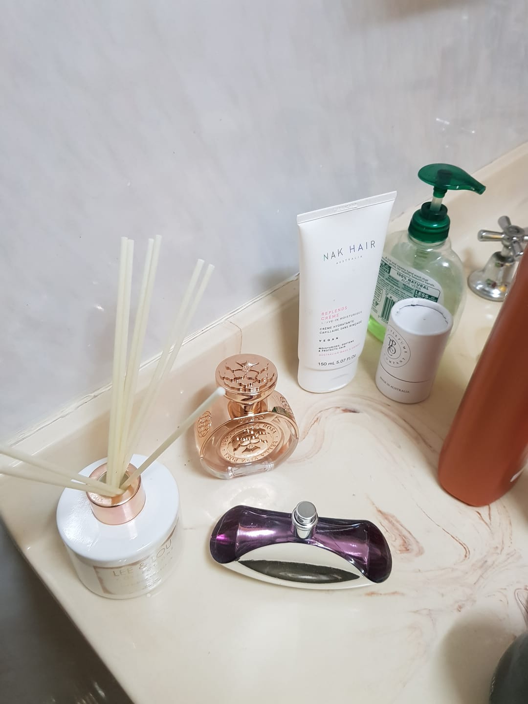 Customer photo review of Orange Flower & Coconut (Orange Peel | Toasted Coconut | Orange Flower) - Scented Diffuser 200ml