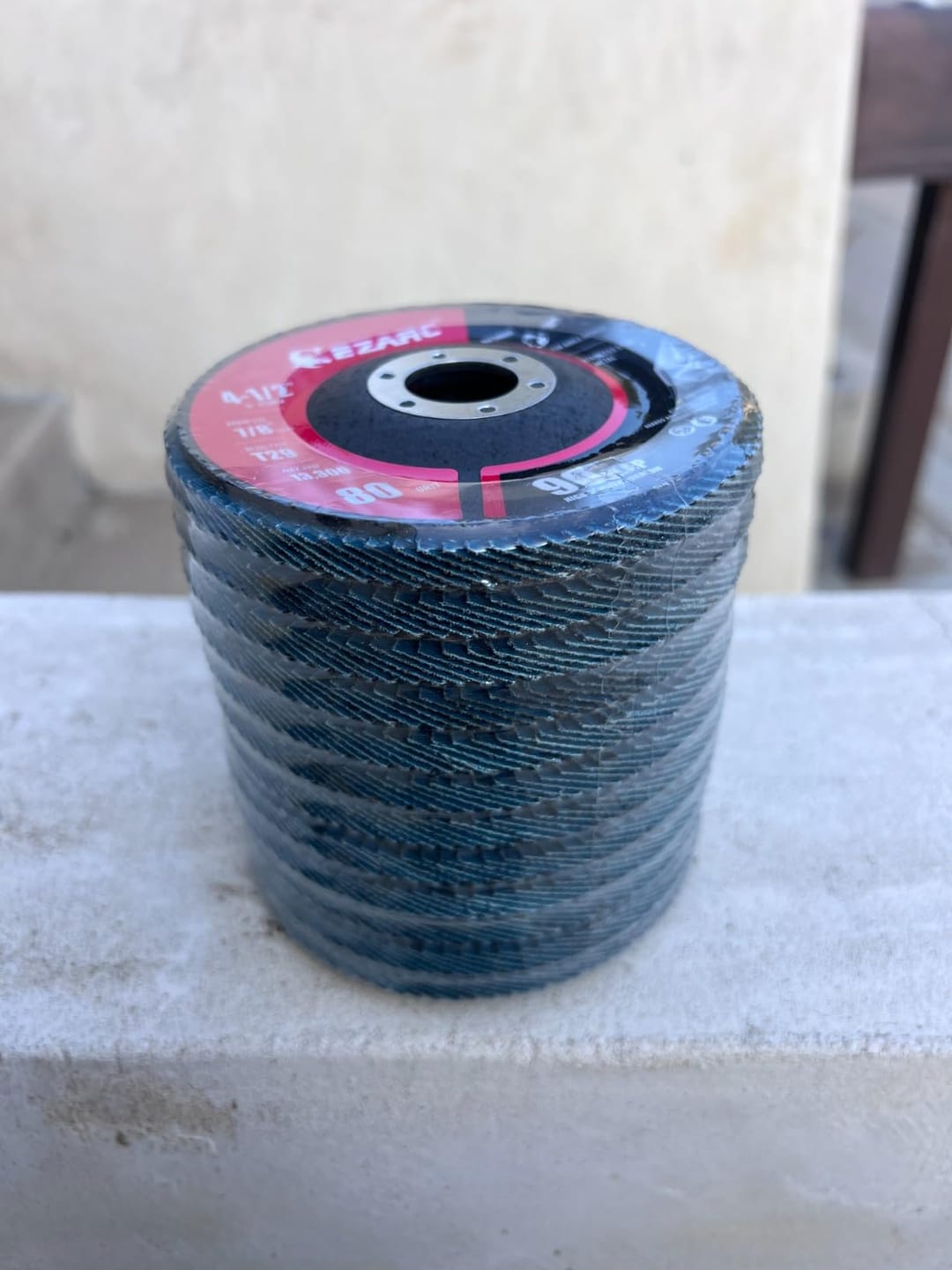 Customer photo review of 4-1/2 In. T29 Flap Sanding Discs For Stainless Steel, Sheet Metal,40/60/80/120 Grits