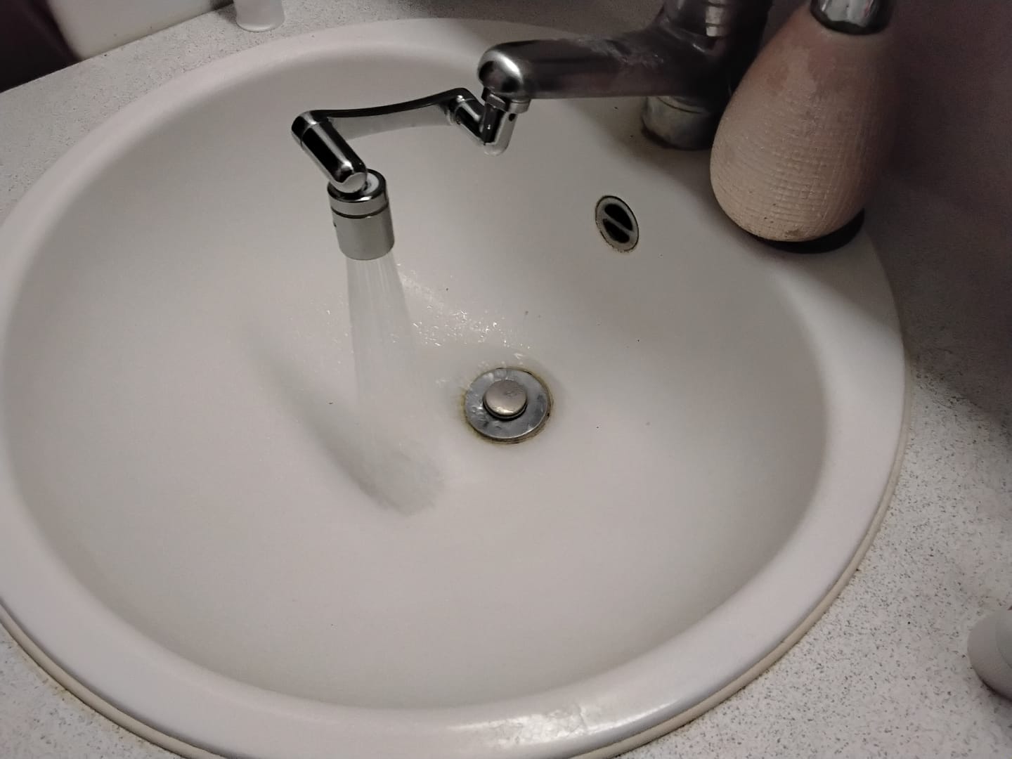 Customer photo review of Swivel™ 2.0 | Der NEUE 1440° drehbare Wasserhahn Aufsatz