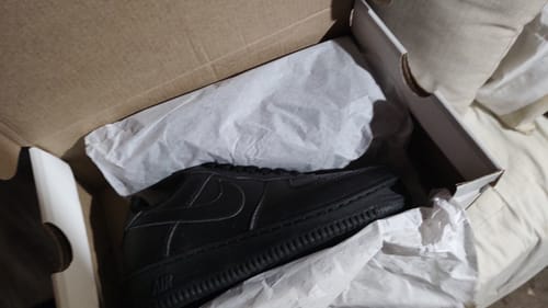 Customer photo review of Tenis Air Force 1 Negro Total 1.1