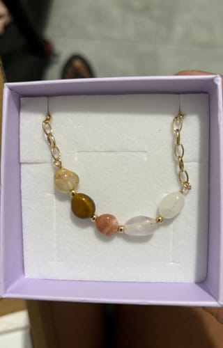 Customer photo review of שרשרת אבני חן Noshi