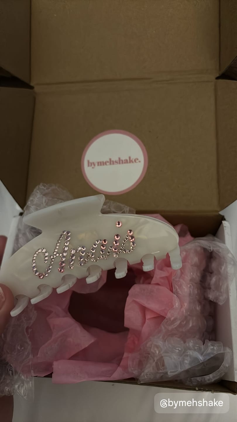 Customer photo review of custom hair claw clip