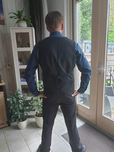 Customer photo review of Three Pieces Suit John