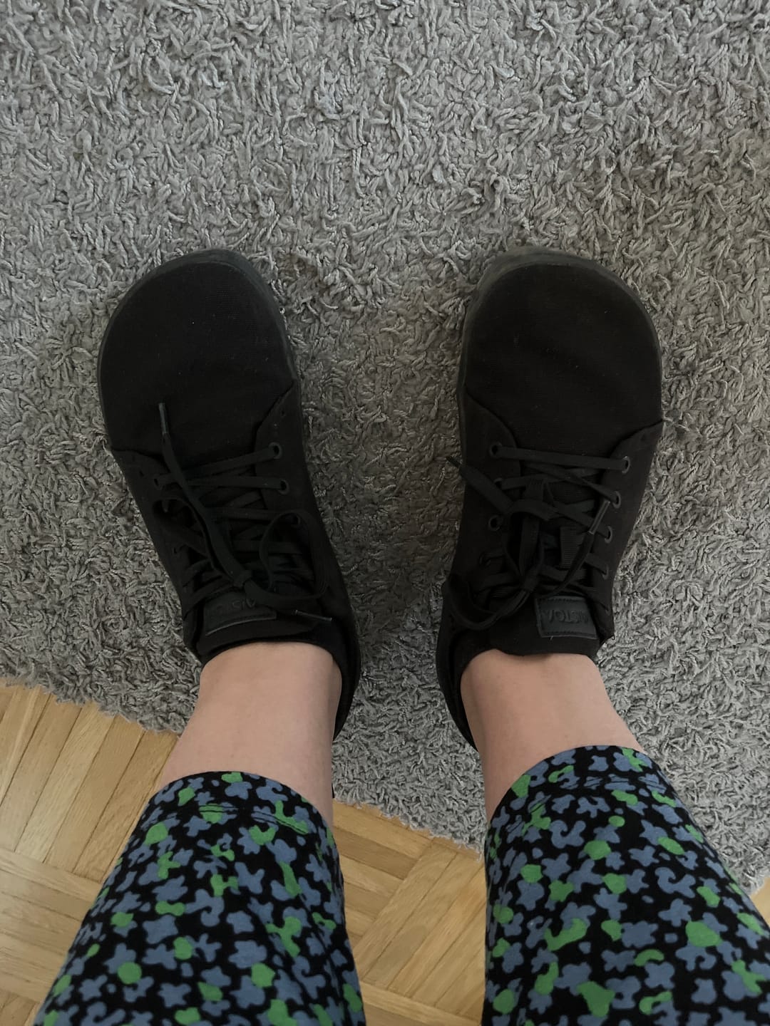 Customer photo review of Vaistoa Rento 2 -paljasjalkatennarit