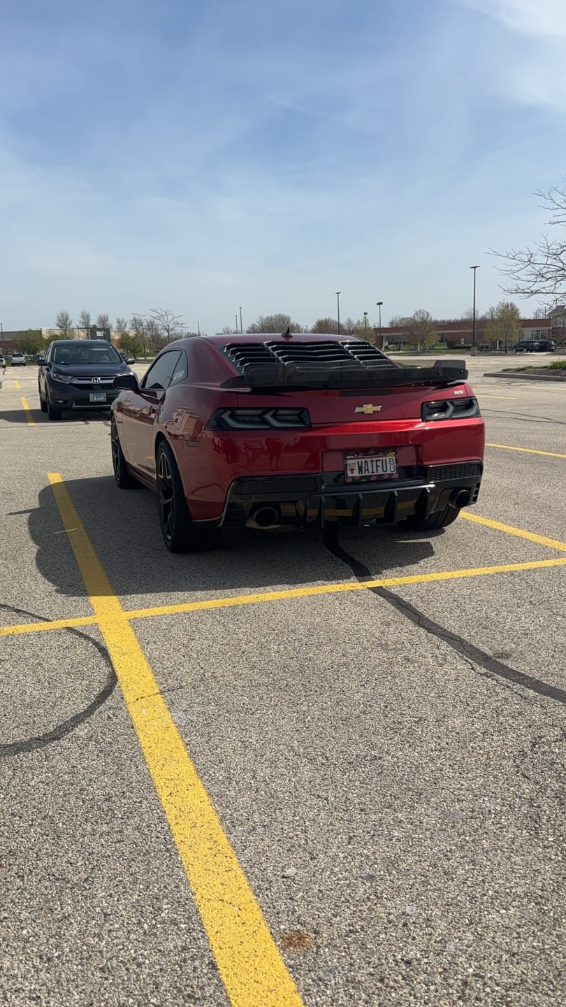 Customer photo review of 2014-2015 Chevy Camaro Evo Style Shark Fins Rear Diffuser Quad/Single Tips