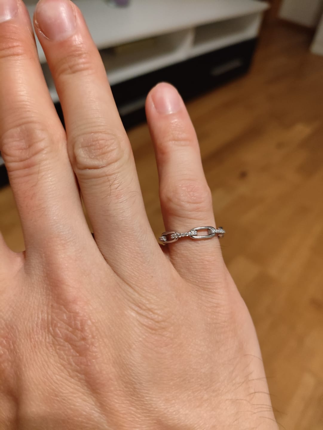 Customer photo review of MOISSANITE ICED CHAIN RING. - WHITE GOLD