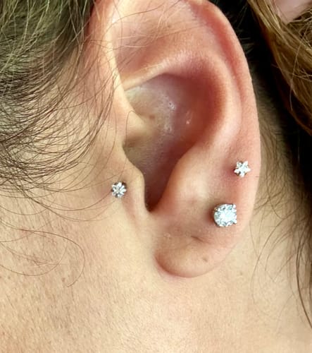 Customer photo review of Star Gem Top Flatback Ring