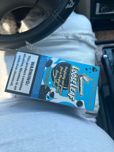 Customer photo review of OG Logo LooseLeaf Grinder