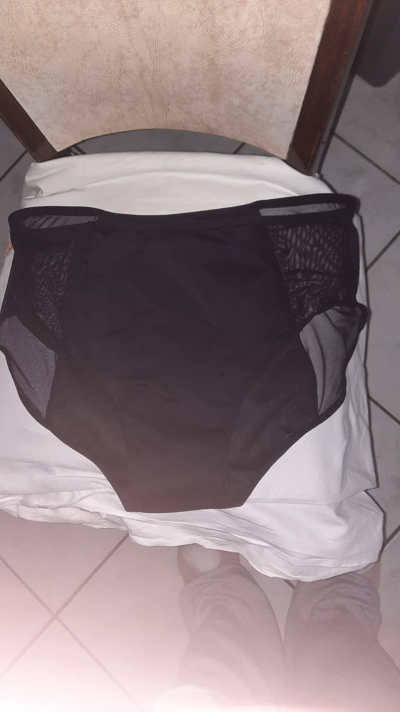 Customer photo review of Culotte Menstruelle gainante Clara (taille haute)