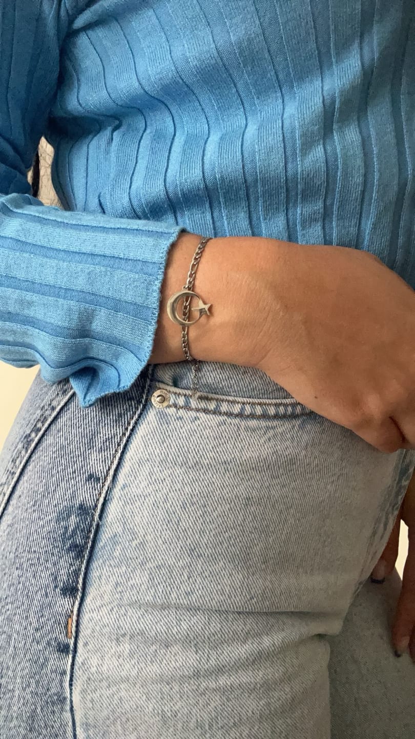 Customer photo review of Nations Armband | 18K vergoldet