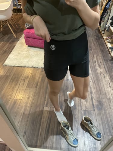 Customer photo review of Short Corto Deportivo Mujer Azul Liso - TFIT PRO 882