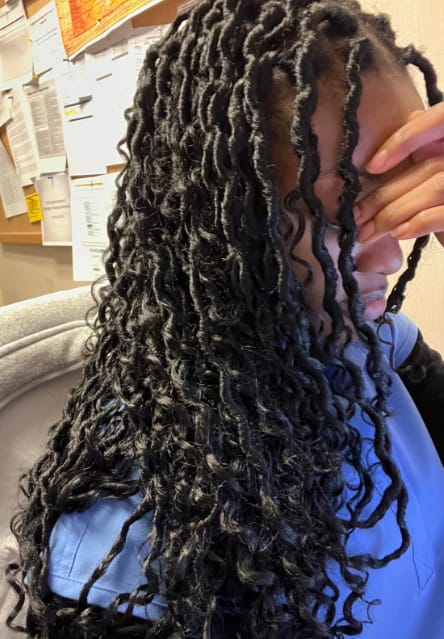 Customer photo review of 18" Pre Looped Crochet Boho Locs With Human Hair Boho Curls 80 Strands/Pack (5 boho curls)