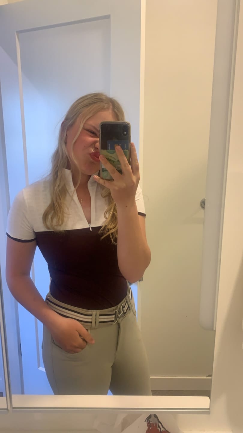 Customer photo review of ULTRA BREATHABLE SHORT SLEEVE SHIRT
