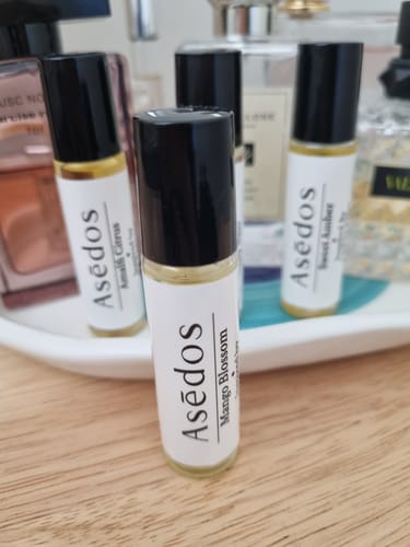 Customer photo review of MANGO BLOSSOM PERFUME OIL
