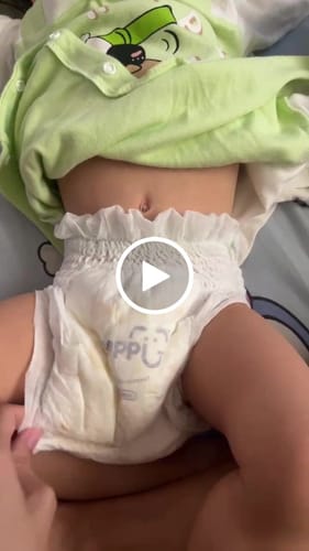 Customer video review of RoyalDream Diapers 100% 7 Chemicals-Free