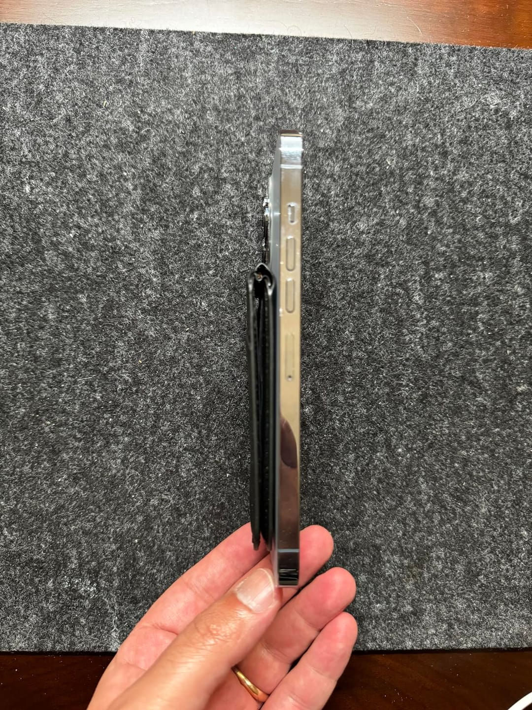 Customer photo review of AdarWallet - MagSafe Wallet