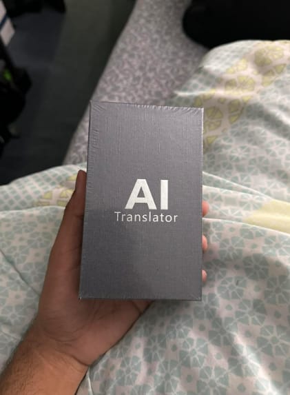 Customer photo review of Vormor Z8 Language Translator Device 138 National Languages Intelligent Translator Real-time Voice, Recording, Text Translation Device