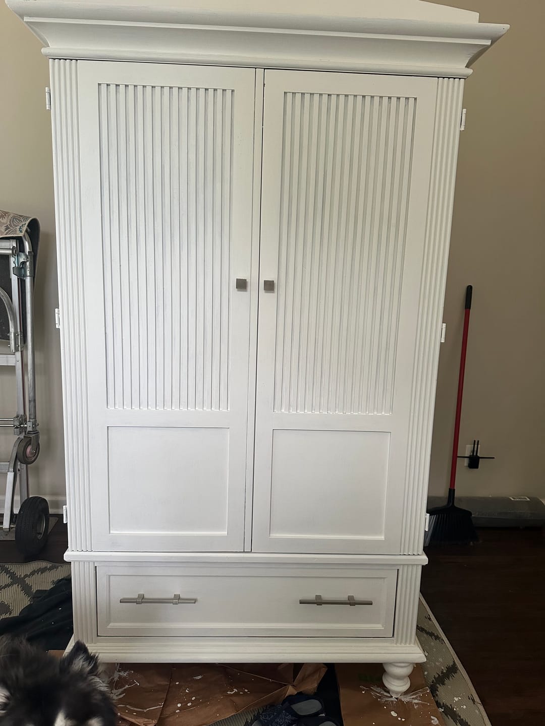 Customer photo review of Miracle Paint - Weybridge White (32 oz.)