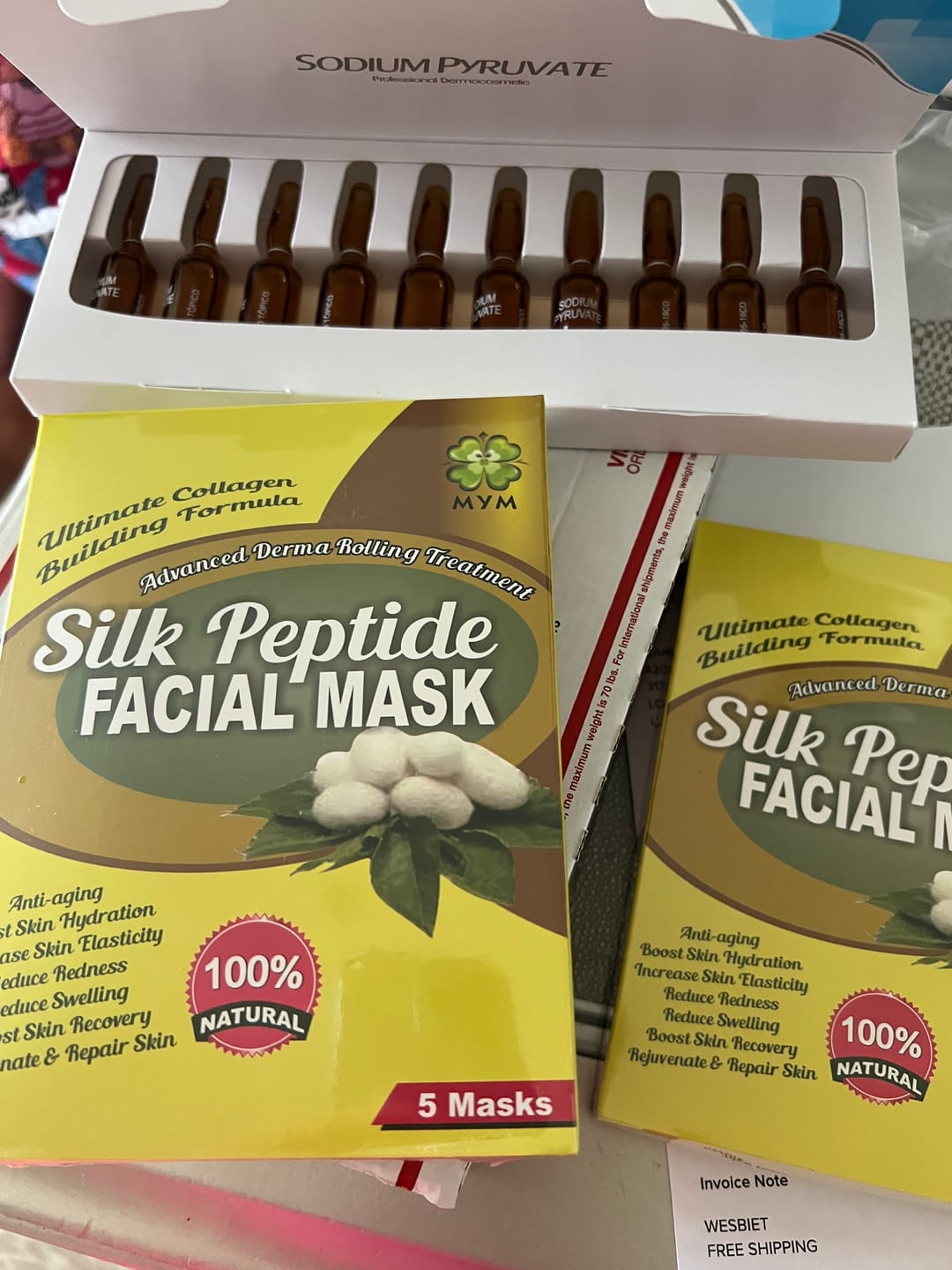 Customer photo review of Velo de Seda de Péptido Mascarilla Facial  100% Natural -  Alto Nivel de Hidratación y Nutrición