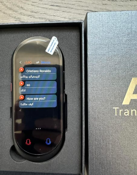 Customer photo review of Vormor Z8 Language Translator Device 138 National Languages Intelligent Translator Real-time Voice, Recording, Text Translation Device