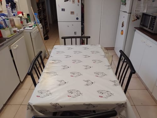 Customer photo review of Mantel de Hule Pumitas y grecas