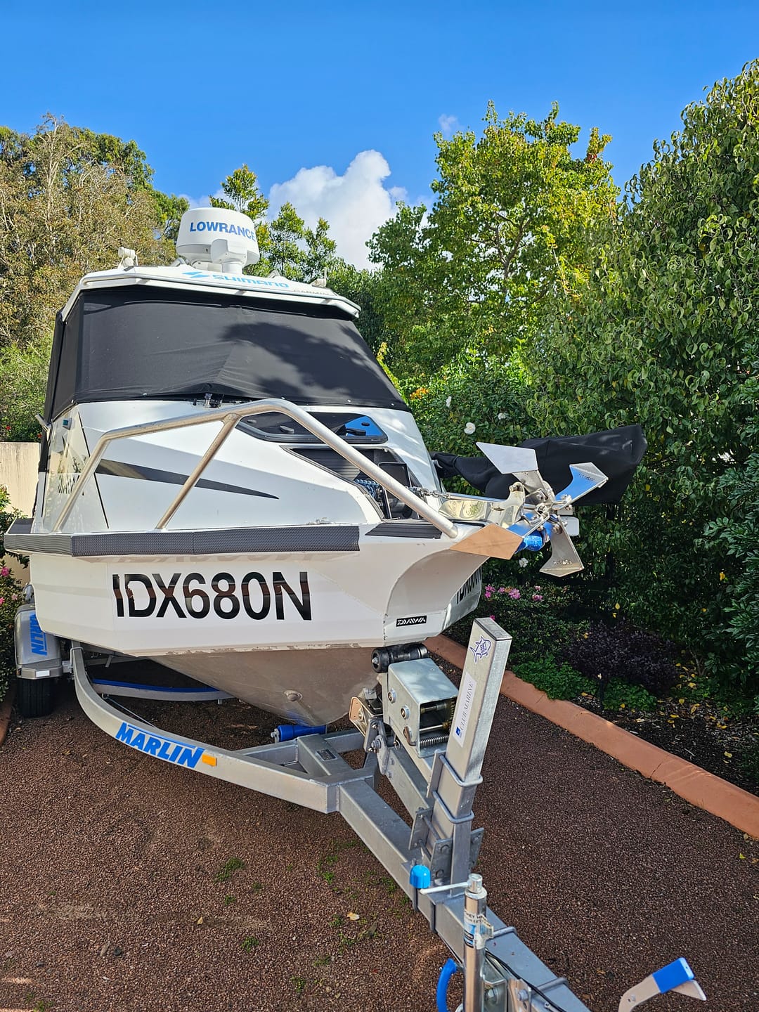 Customer photo review of The Clever Anchor - ONE SIZE FITS ALL. - Suits 3 to 9 m boats - extra pins included - {Free "MuscleMan" swivel connector, Free Freight}