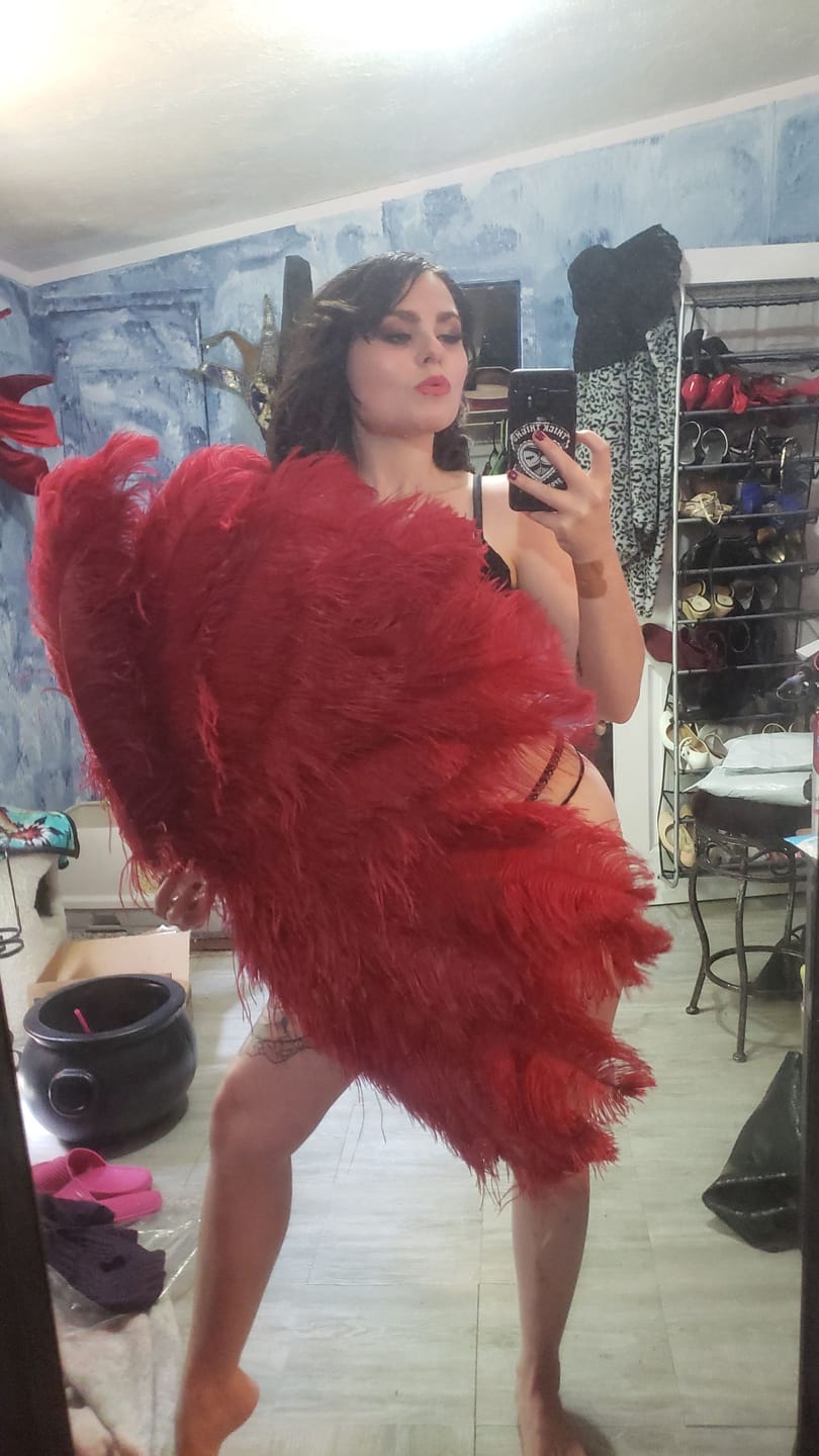 Customer photo review of Romance Burlesque Fan - Double Layer