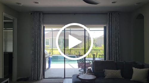 Customer video review of SmartWings Motorized Light Filtering Roller Shades 70% Blackout Essential
