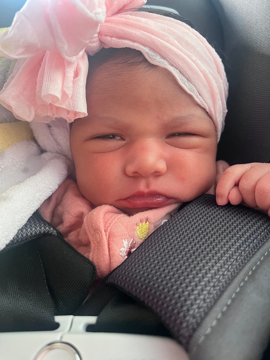 Customer photo review of Ruffled Headband- Champagne