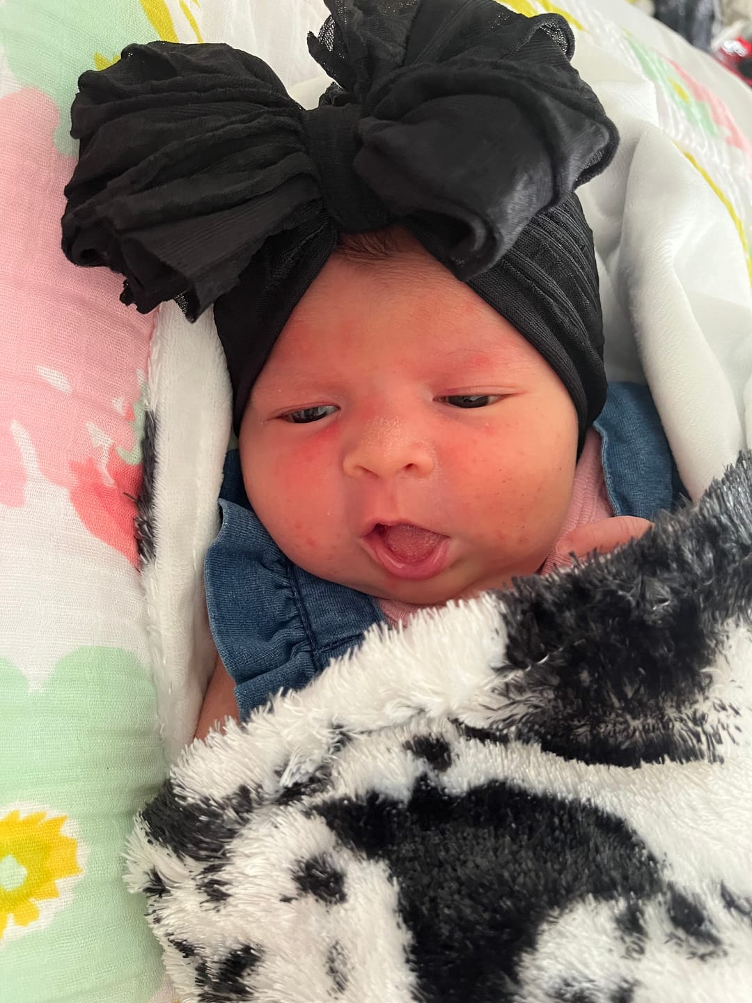 Customer photo review of Ruffled Headband- Black