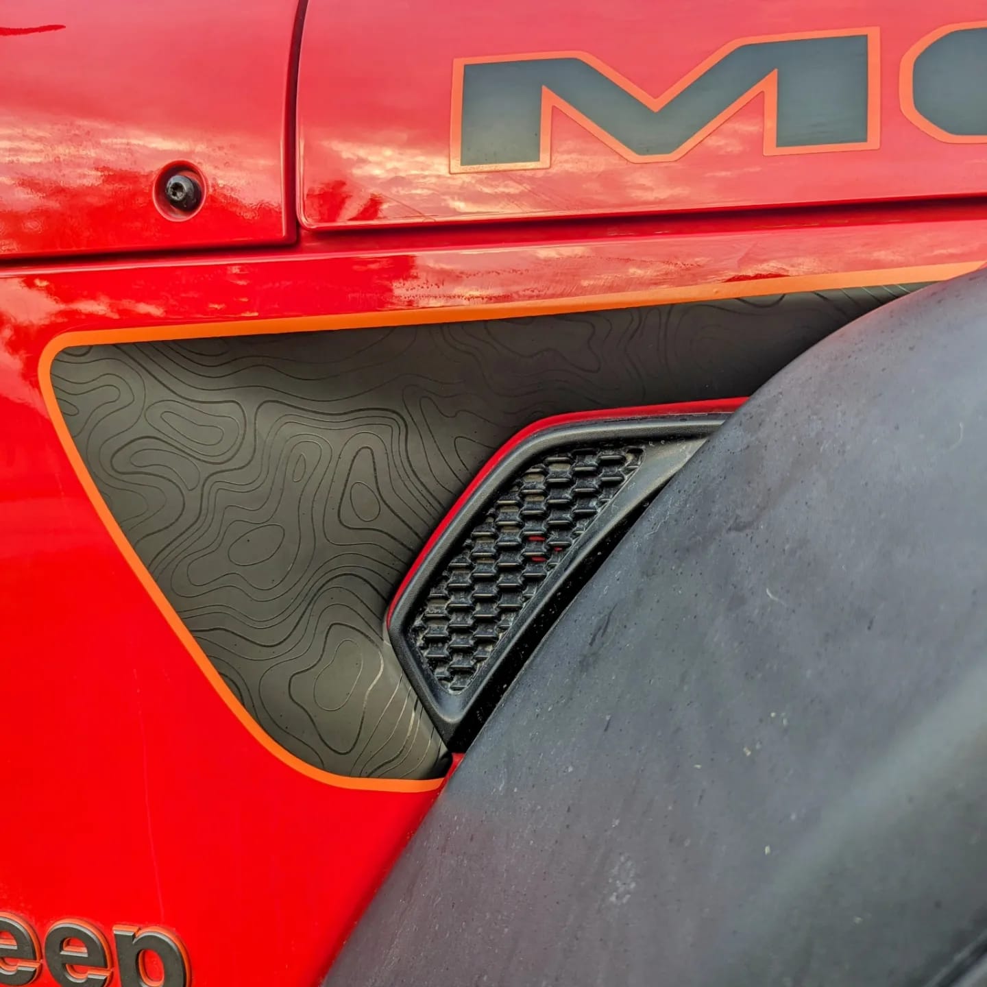 Customer photo review of Premium Fender Vent Decal Set | Black Topo - fits Wrangler JL & Gladiator JT