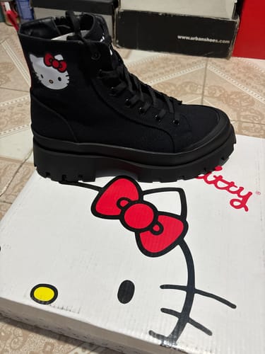 Customer photo review of HK Black Vines