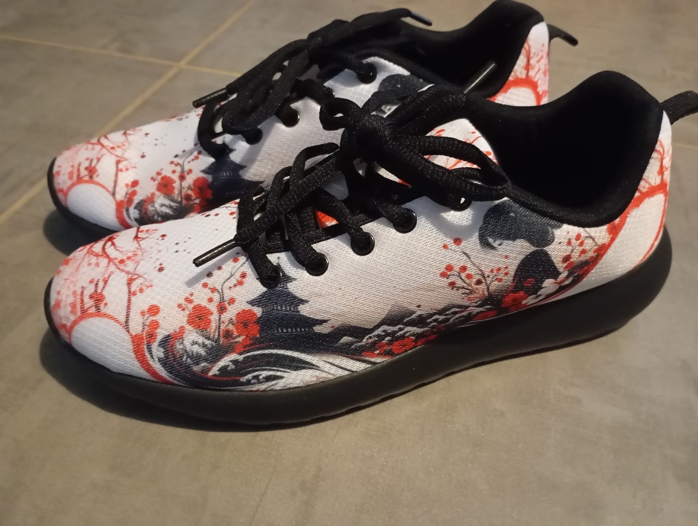 Customer photo review of Sneakers Geisha