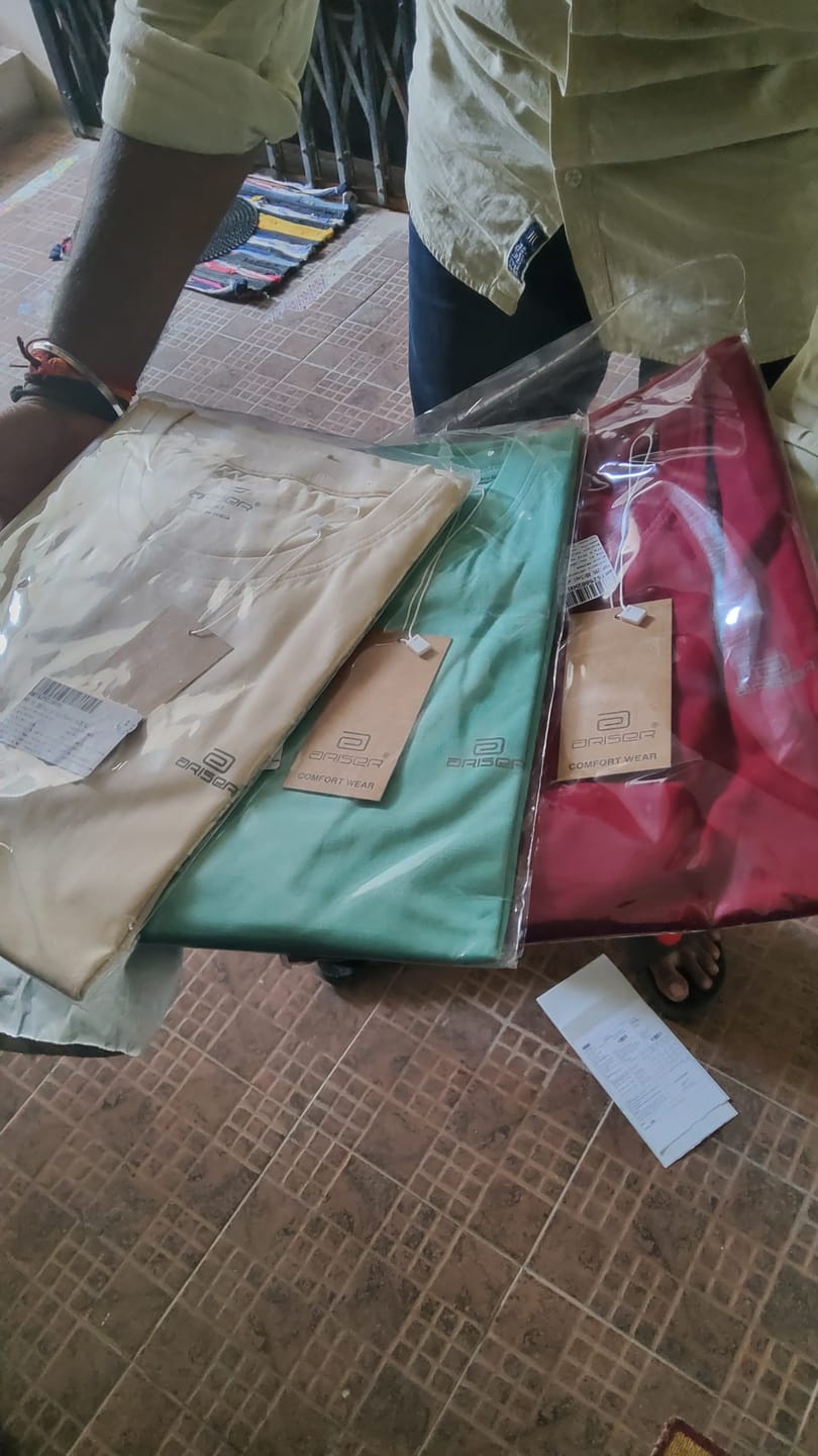 Customer photo review of Ariser Cotton Round Neck Solid T-Shirt Combo - 84 (Pack Of 3)