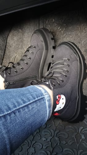 Customer photo review of HK Black Vines