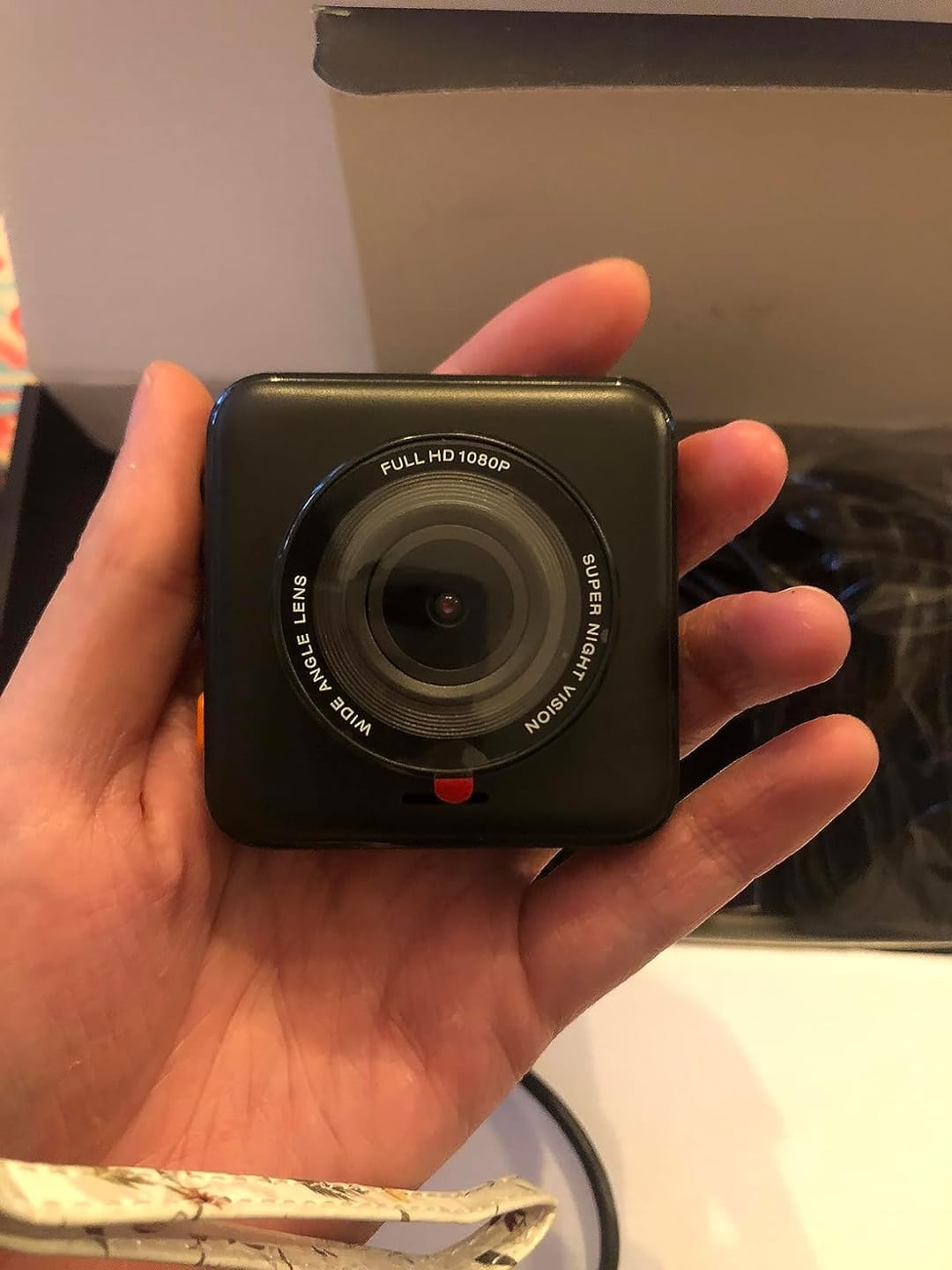 Customer photo review of iZEEKER iD220 Dash Cam Front and Rear with SD Card 1080P Full HD Car Camera