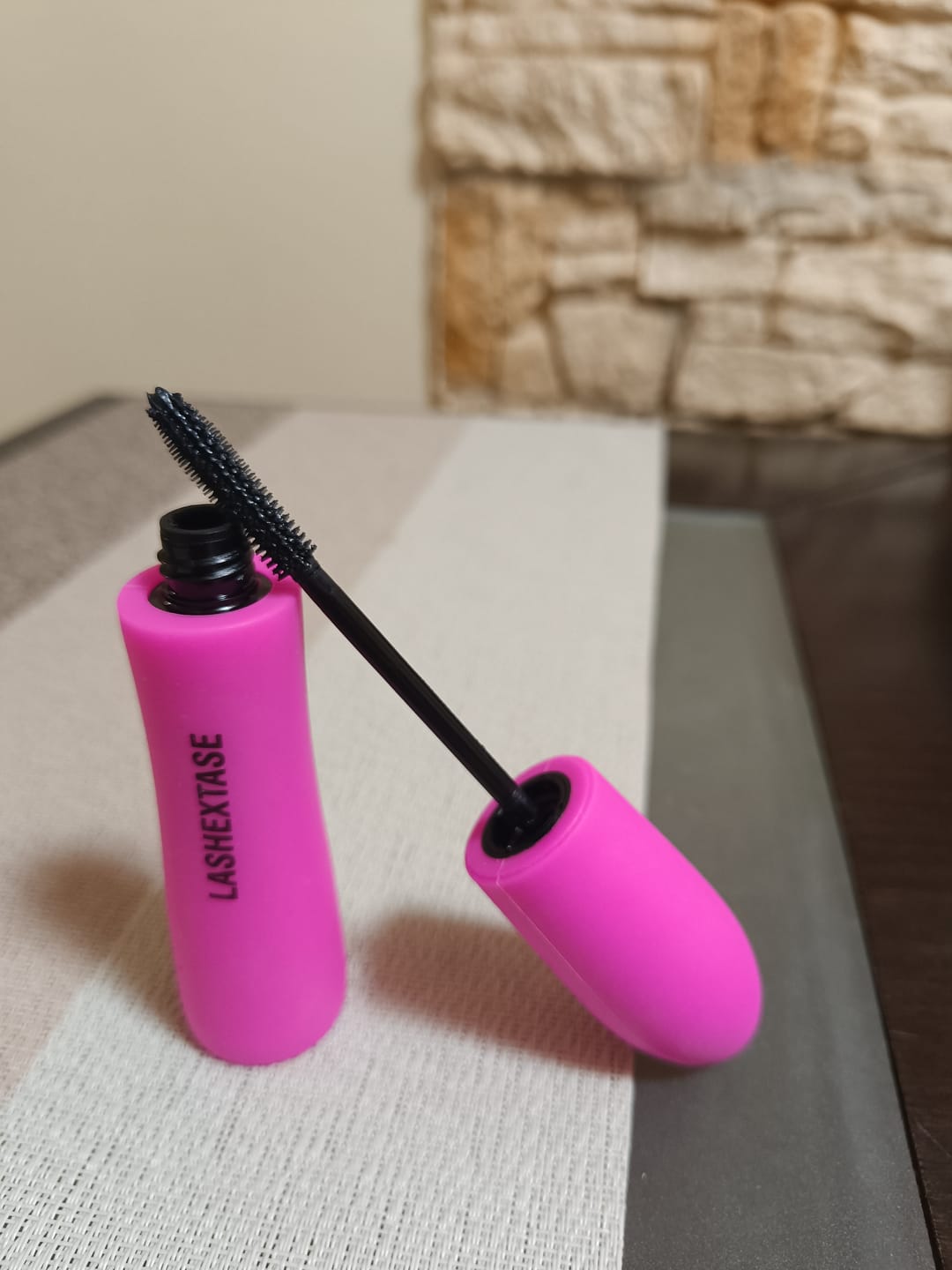 Customer photo review of Спирала за дължина и обем LASHEXTASE Vivienne Sabo