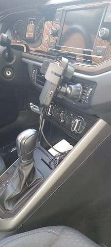 Customer photo review of Wegman Telefoonhouder met QI Draadloze Oplader Auto (15W autolader) - Ventilatierooster, Raam, Dashboard - Magsafe