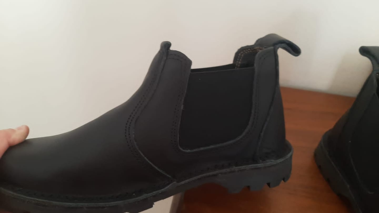 Customer photo review of Chelsea Vellies