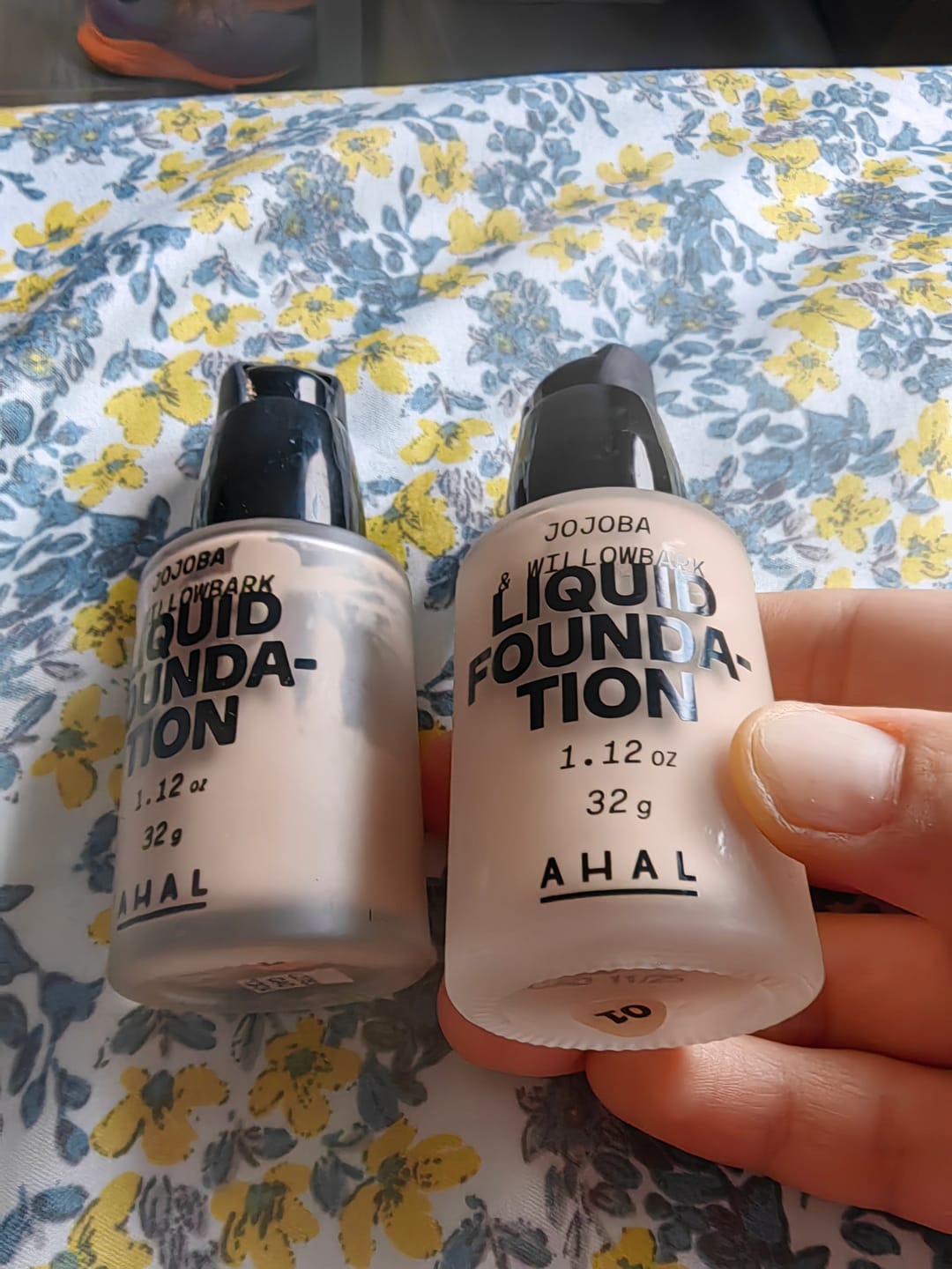 Customer photo review of 01 Liquid Foundation / Maquillaje Líquido 01
